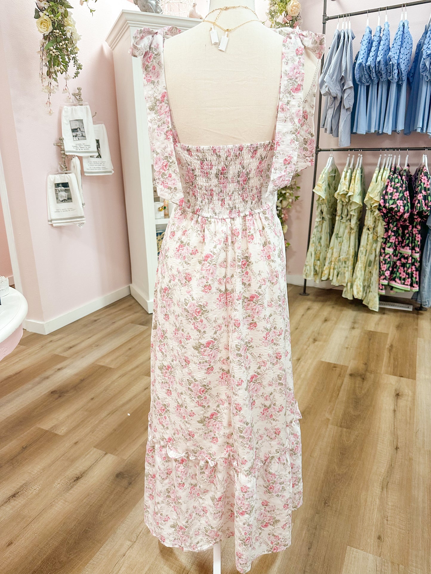 Dainty Detail Maxi