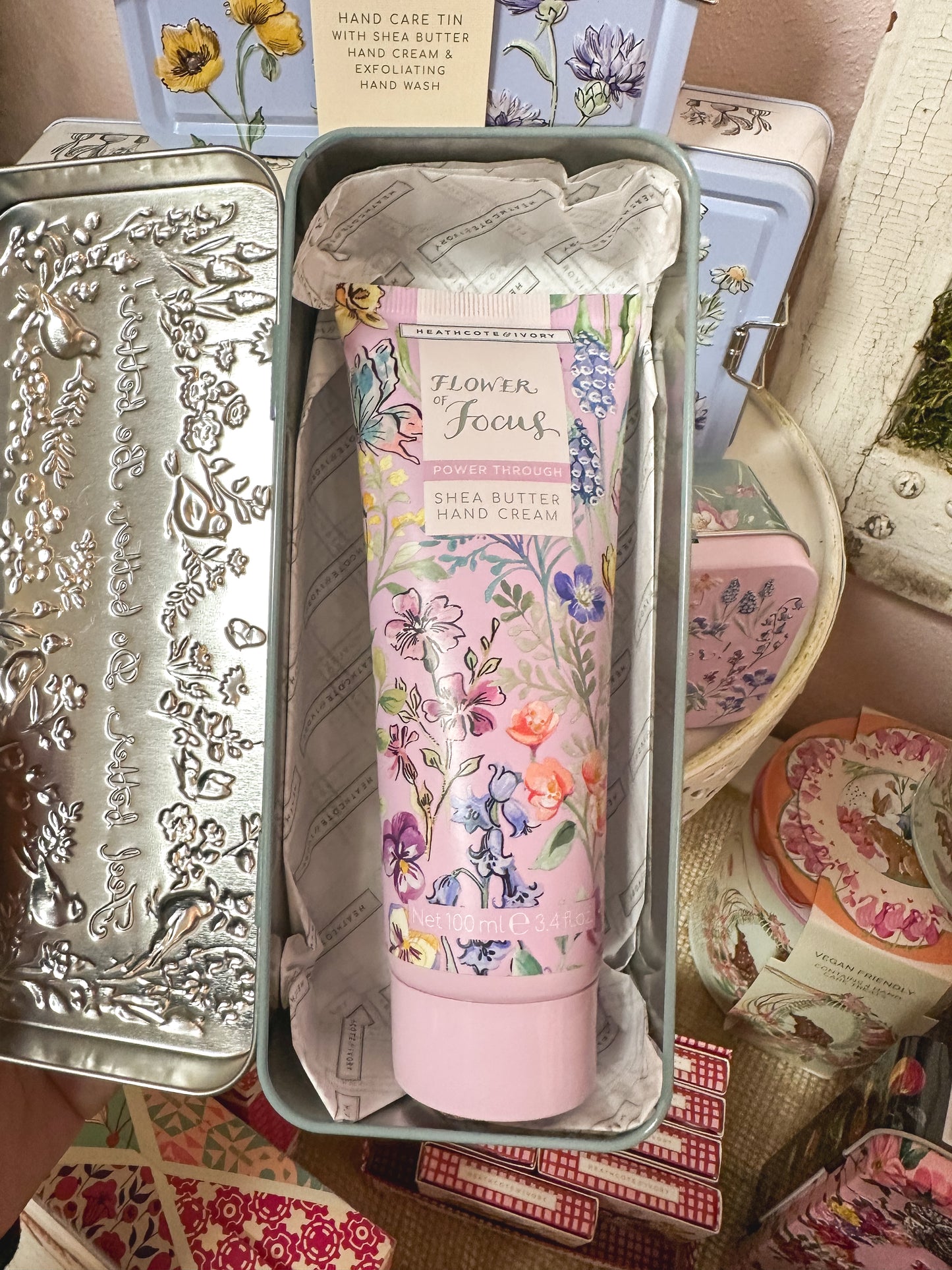 Flower of Focus Hand Cream Tin