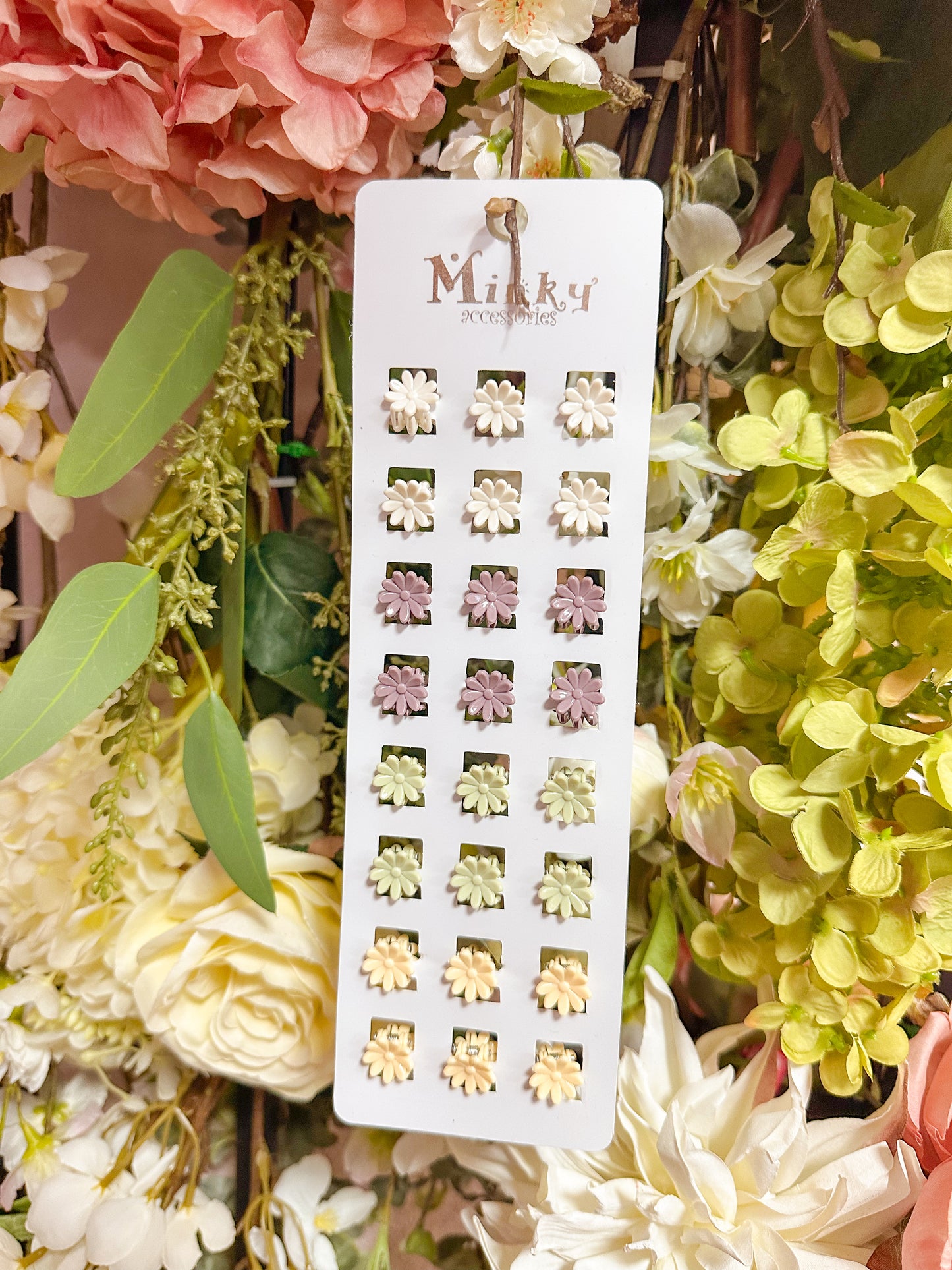 Mini Daisy Clips- 24 Count