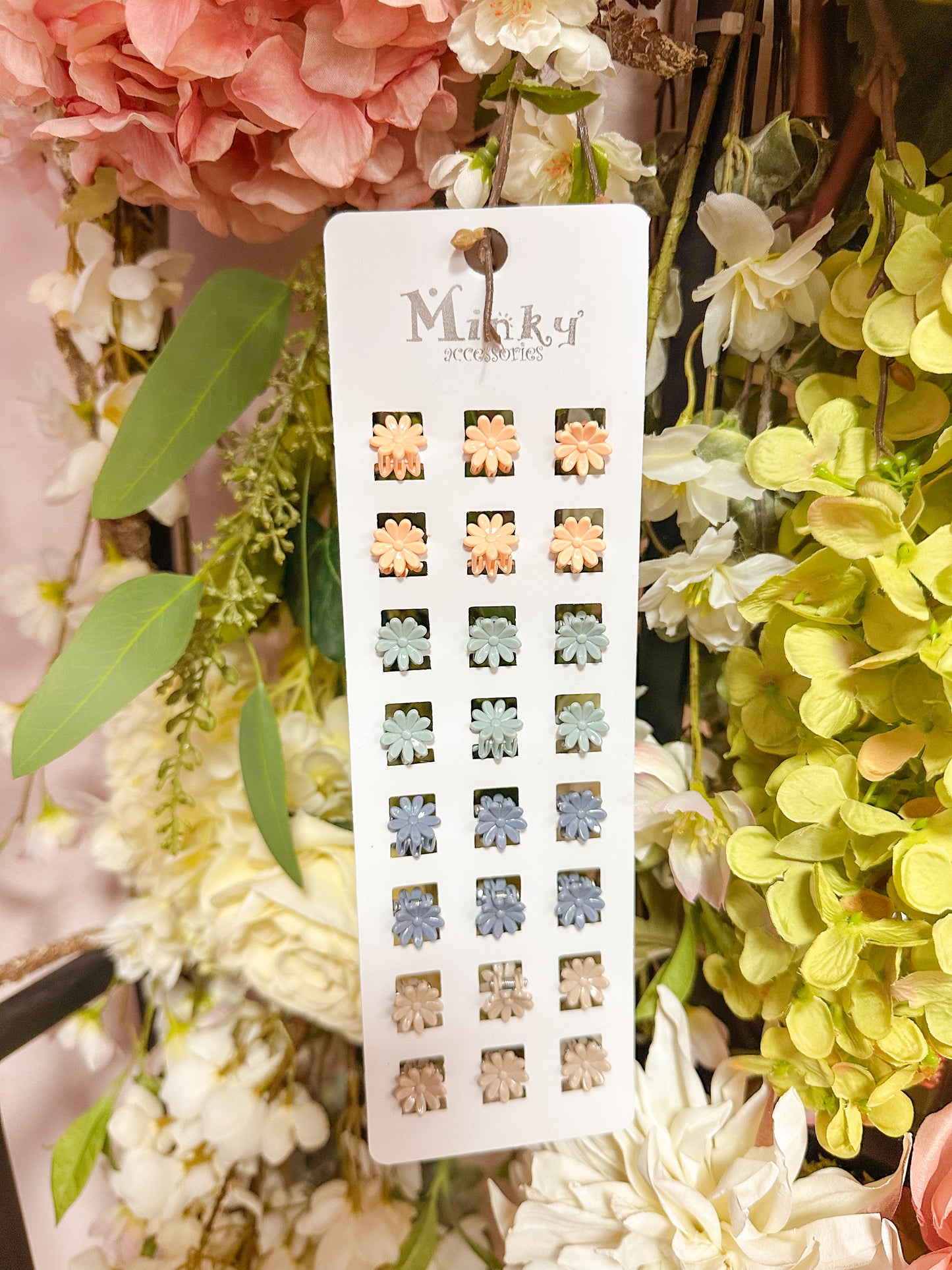 Mini Daisy Clips- 24 Count