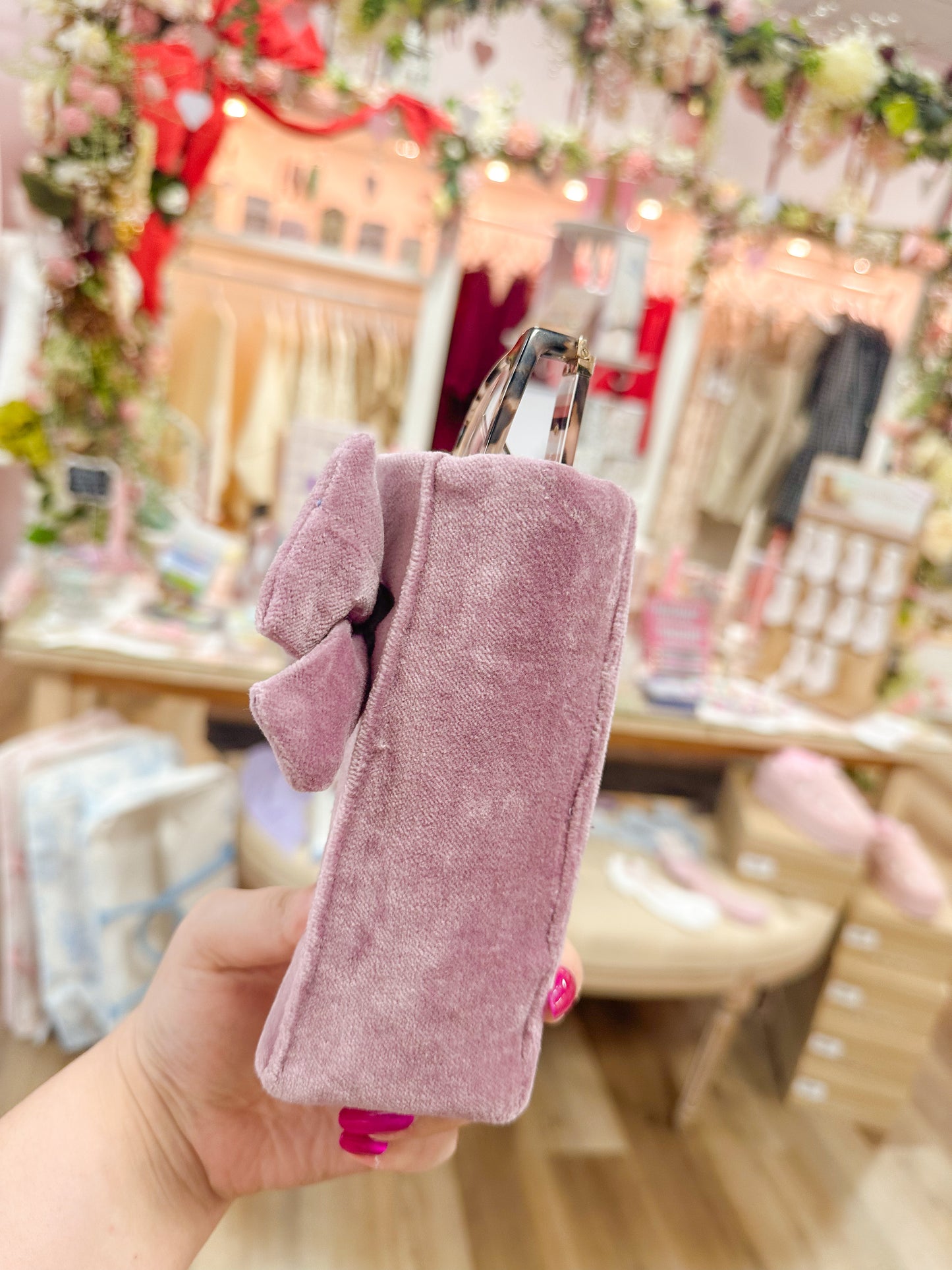 Bow Velvet Eyeglass Holder