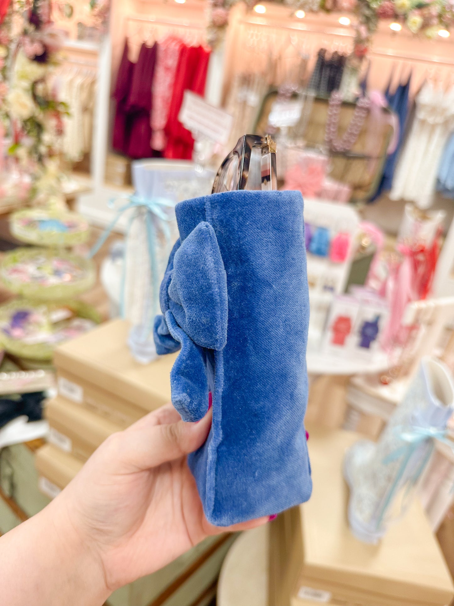 Bow Velvet Eyeglass Holder