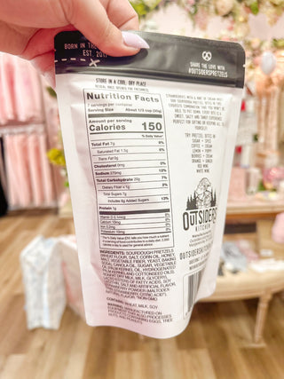 Berries + Cream Pretzel Bites - Olivia Frank & Co.