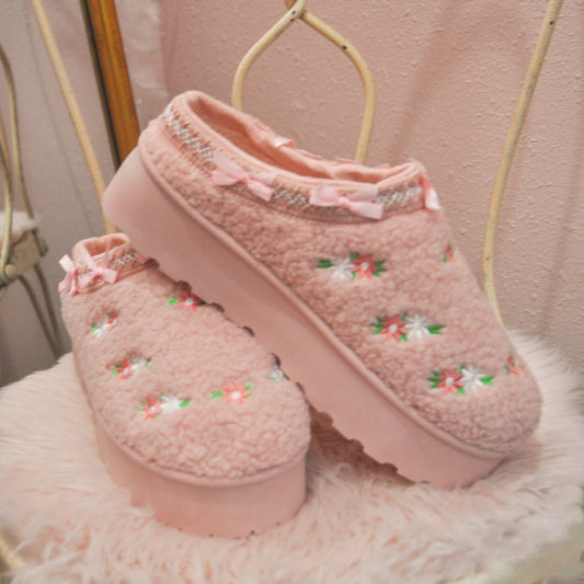 Blush Bloom LUXE Slippers - Olivia Frank & Co.